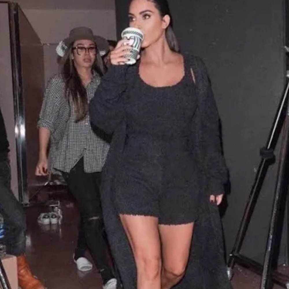 Skims black fuzzy sleep short‎ size L/xL